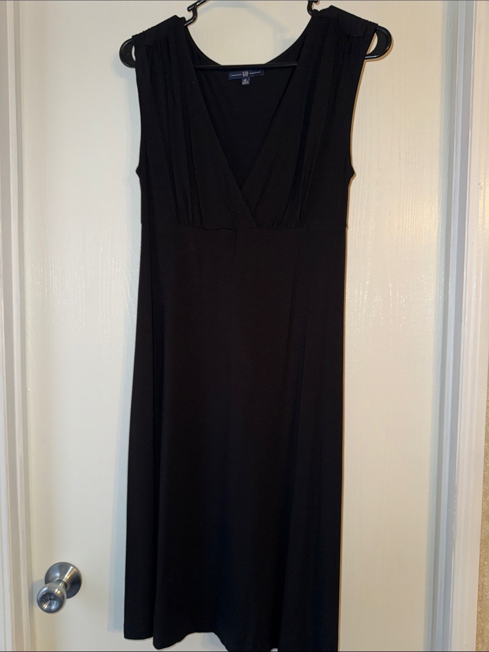 GAP Black Sleeveless V-Neck Maxi Dress